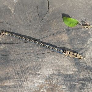 Stylish Zipper Bracelet in Blue and Gold